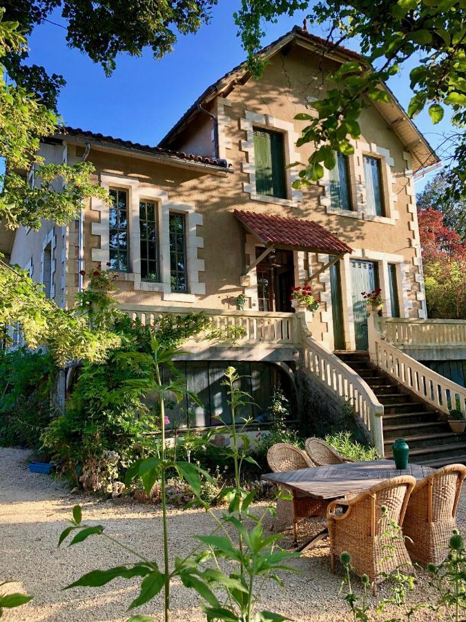 Villa Leovil Saint-Pompont Екстериор снимка
