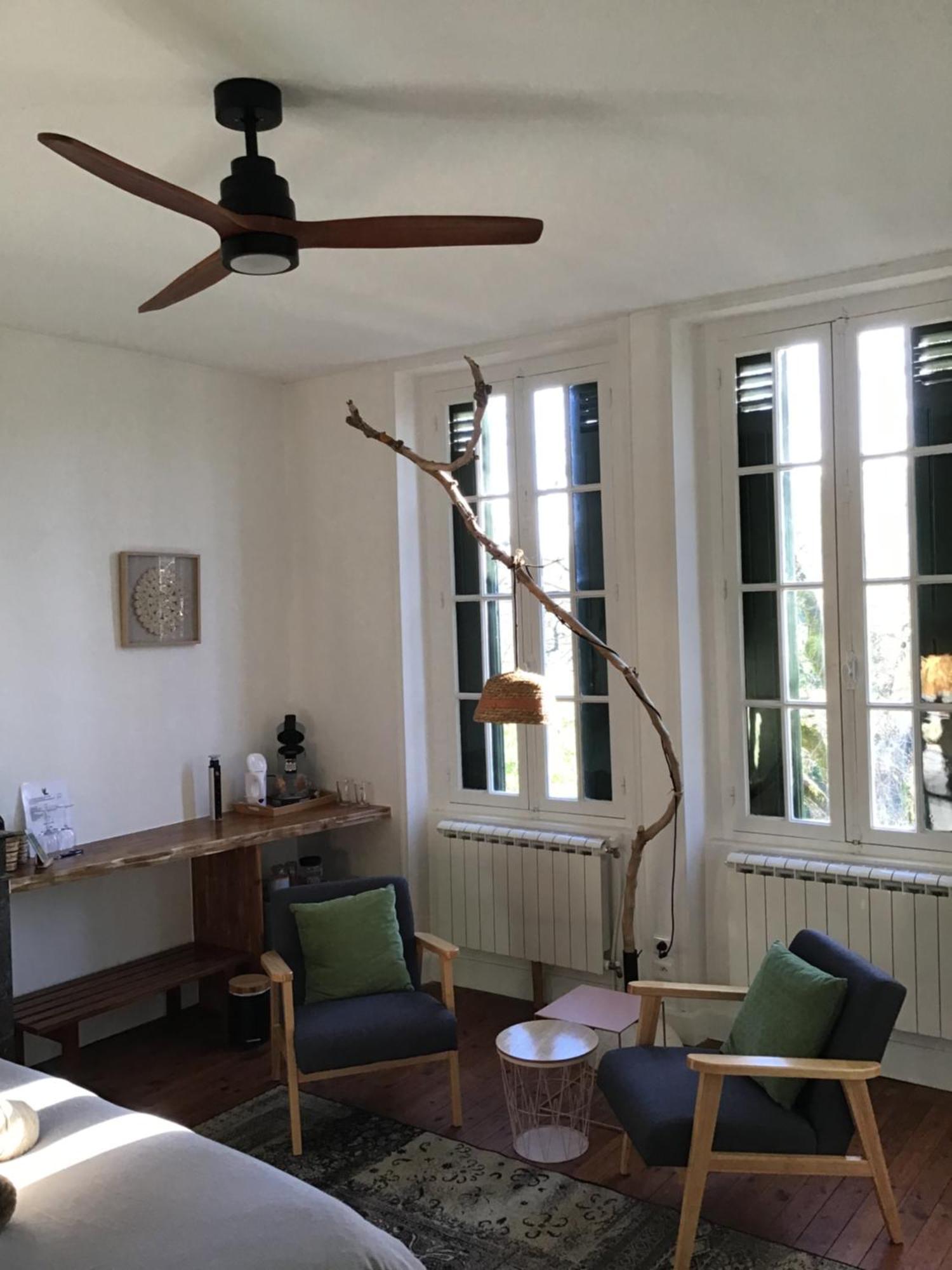 Villa Leovil Saint-Pompont Екстериор снимка